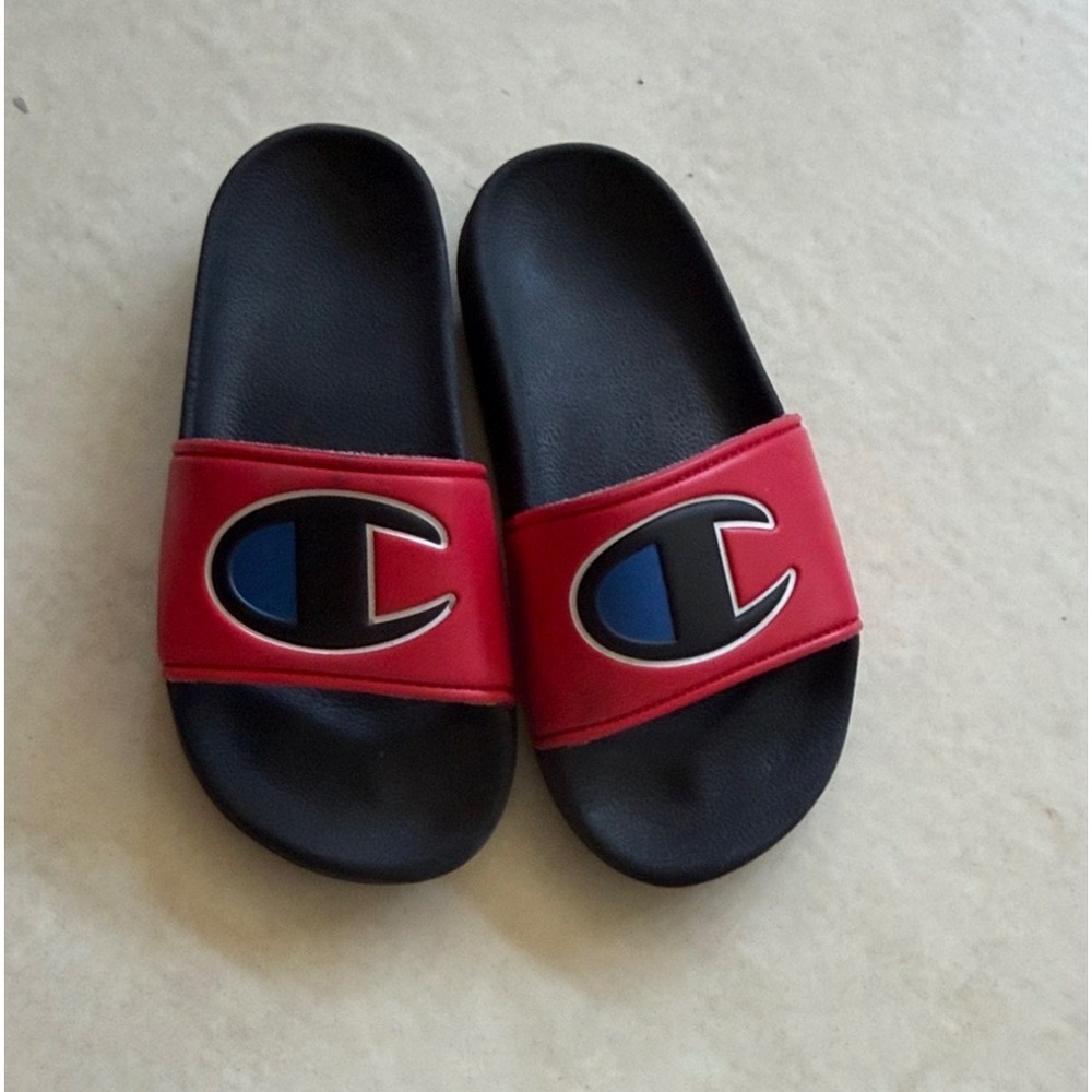 Champion Kids Red Black Blue Logo IPO Slide Sandals Slip On Shoes Boys Girls - Picture 2 of 3